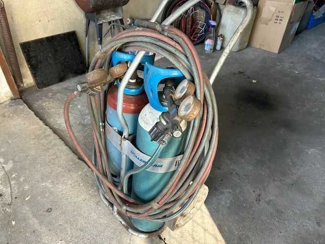 Conjunto de Botijas de gás Oxigênio e Acetileno