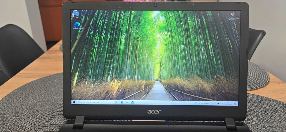 Acer Aspire ES1-572 Intel i3-6006U / 8GB RAM / 128GB SSD / Win10 Pro