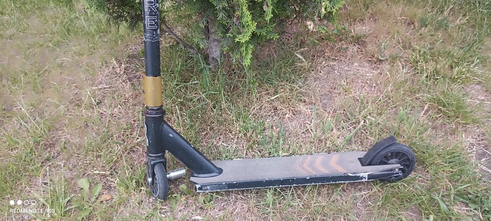 Трюковий самокат