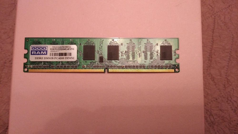 Pamięć RAM DDR2 256 MB Goodram 533 MHz (gr533d264l4/256)