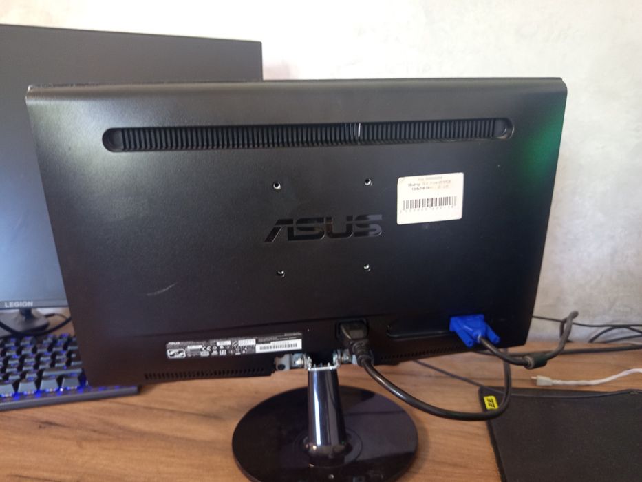 Монітор Asus VS197DE TN 18.5"