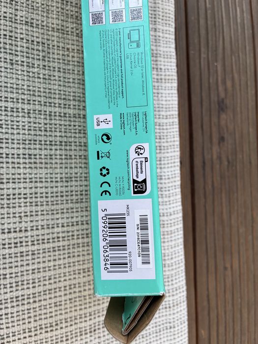 Klawiatura i myszka bezprzewodowa  Logitech MK235