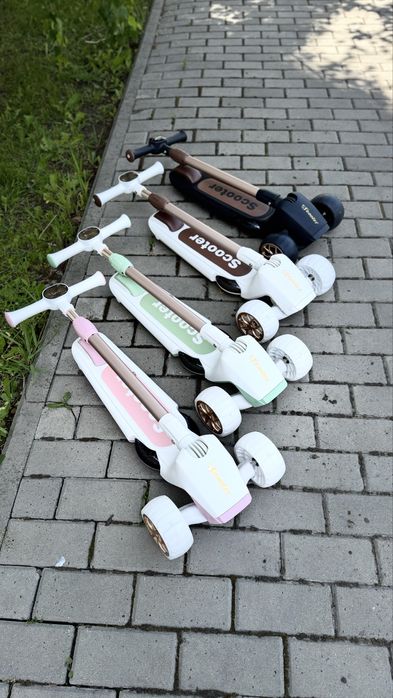 Дитячій триколісний складний самокат Maraton Lambo