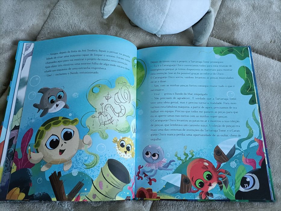 Livro Bando do mar + peluche