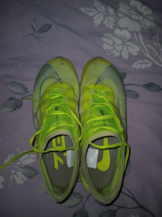 Кросівки бігові для спорту Nike zoom fly 3