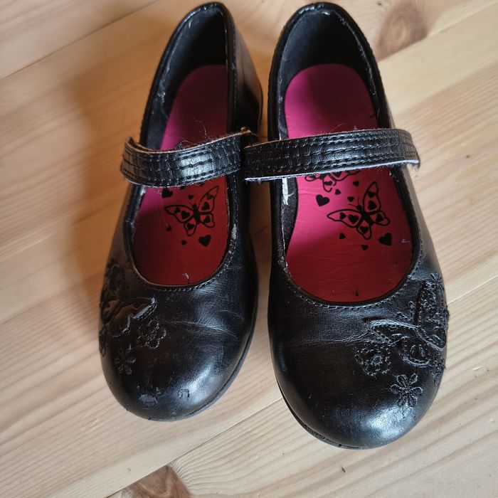 Buty galowe skórzane czarne z paskiem