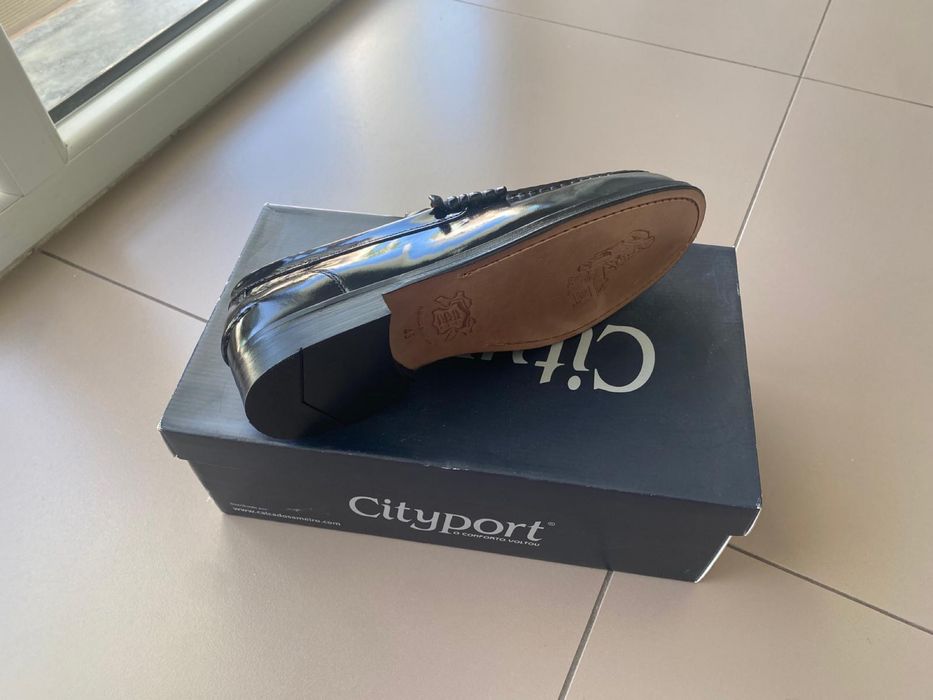 Sapato homem preto classico 100% pele (Novos) nº43