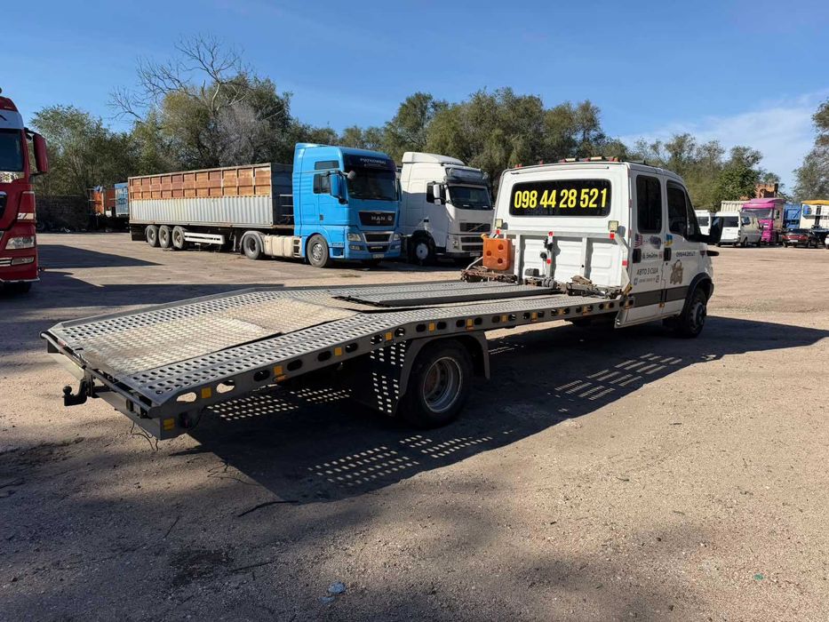 Продам эвакуатор Iveco daily