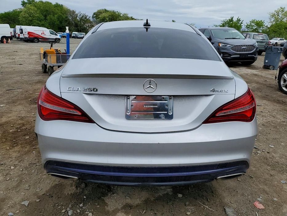 Mercedes-Benz CLA 4Matic / pakiet AMG / niski przebieg