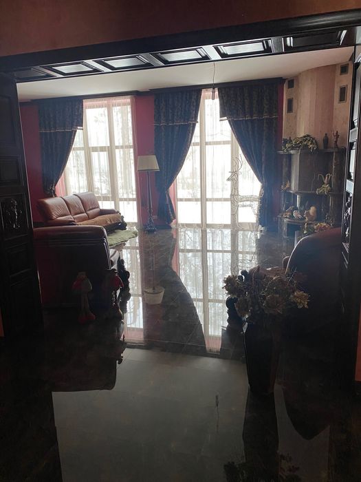 Продається будинок в Царському селі на вʼїзді в Геронимівку 32 250 000