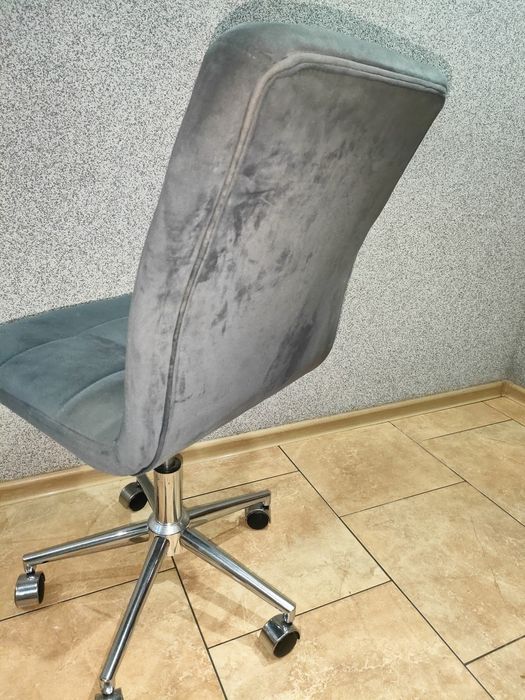 Sprzedam krzesło obrotowe