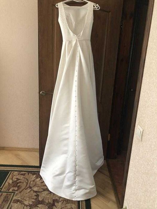 Элегантное свадебное платье