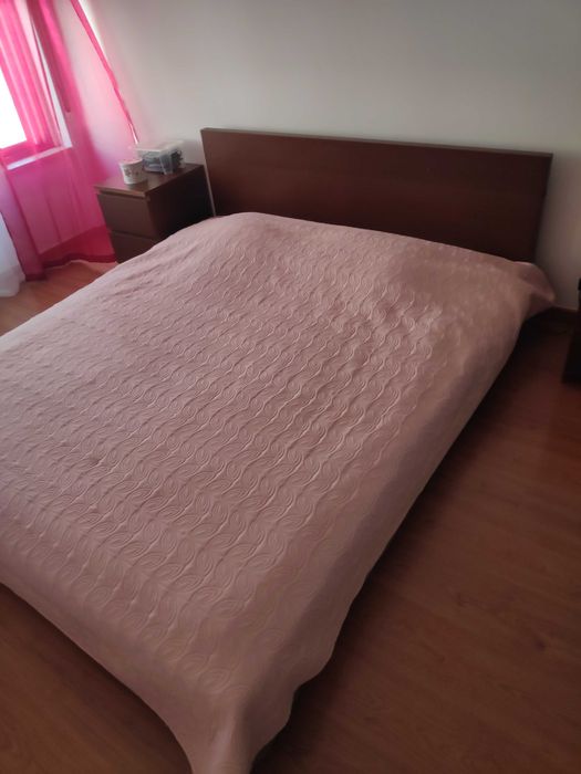 Cama IKEA com estrado de ripas já desmontado