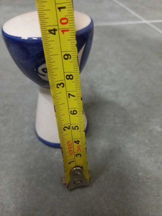 pequena peça utilitária para usar como saleiro