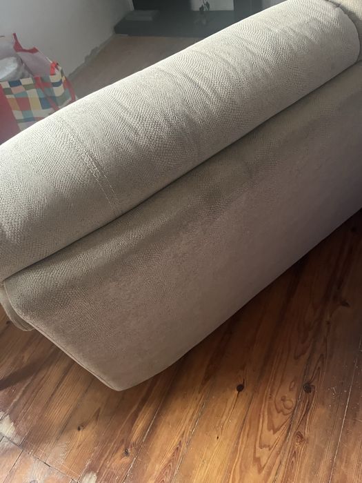 Sofa de tecido beje