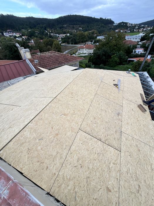 TELHADOS, COBERTURAS E FAXADAS