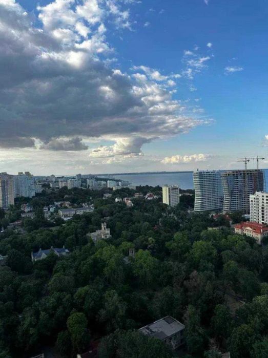 3 к квартира ЖК Олімпійський море парк