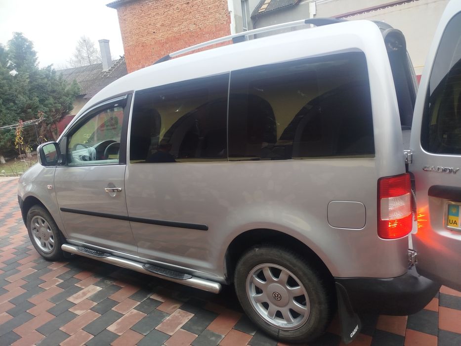 Продам машину каддік