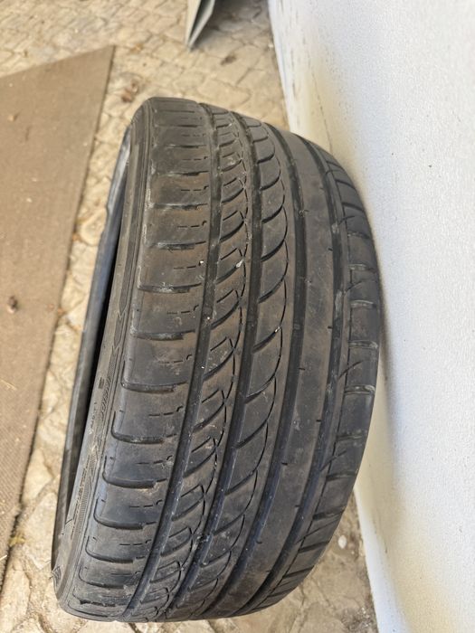 Pneus 20,  245/30/20