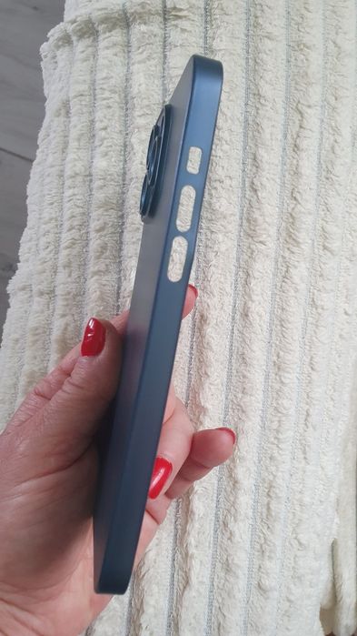Чехол чохол на IPhone 13 Pro