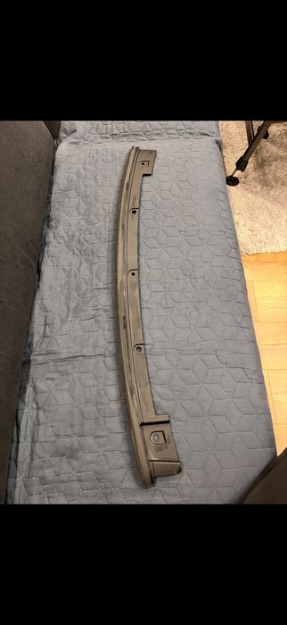 Гриль Спойлер Ущільнювач Volvo XC40 C40  Recharge