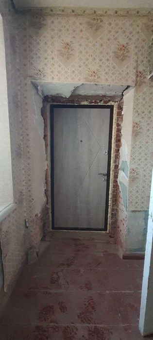 Продам 2-х кімнатну квартиру м. Зміїв