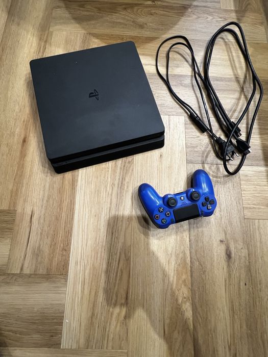 Playstation 4 slim