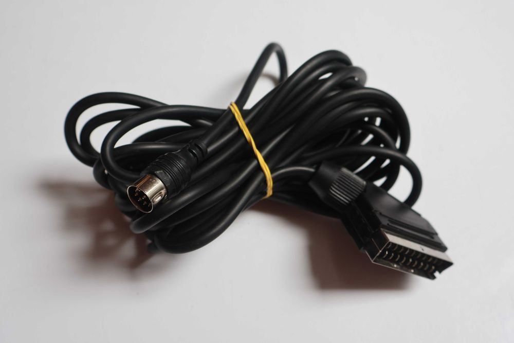 Oryginalny Kabel Audio-Video (AV) SCART (Euro) Złącze DIN 8-pin RGB 5 metrów do konsoli Retro Sega Mega Drive, lata 90, Sprawny