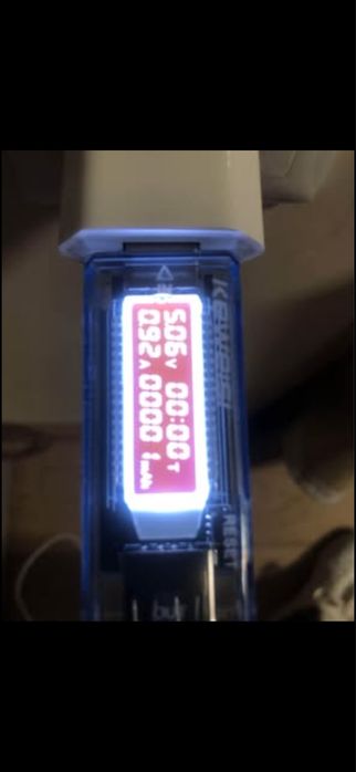 Usb testar voltage444365440906045442