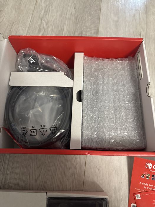 Nintendo Switch Red Blou