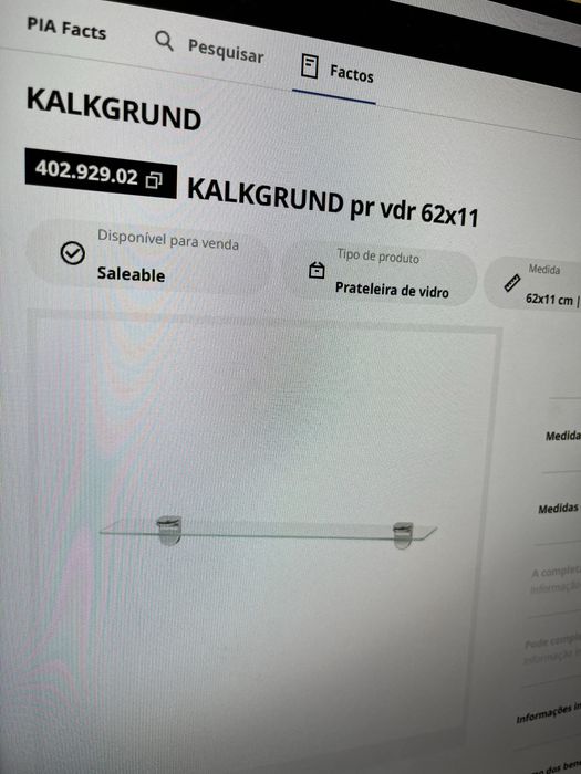 Prateleira de Vidro IKEA para WC - Ajustável e Como Nova!