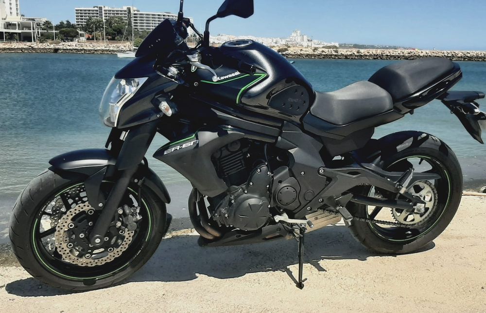 Mota Kawasaki  er-6n