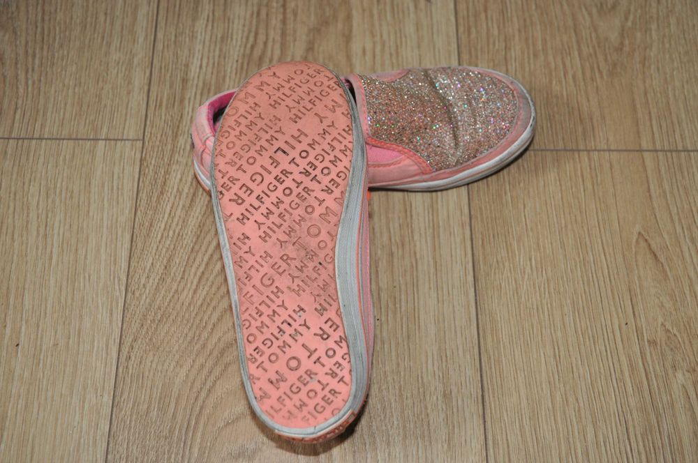Różowe brokatowe trampki Tommy Hilfiger 29 wsuwane slip on