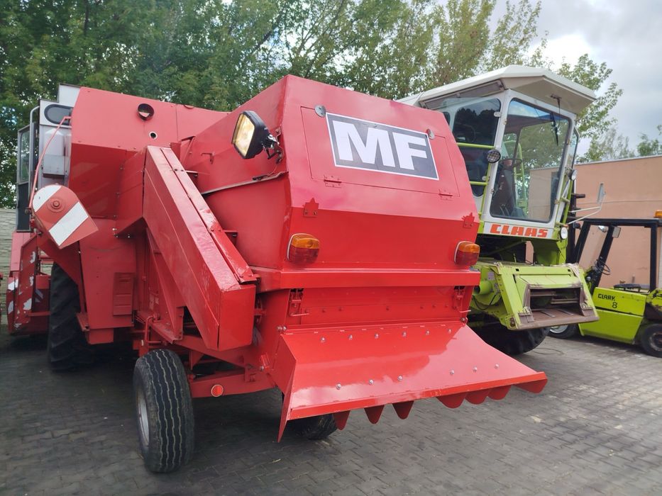 Комбайн Массей Фергюсон 20. Massey Ferguson 20