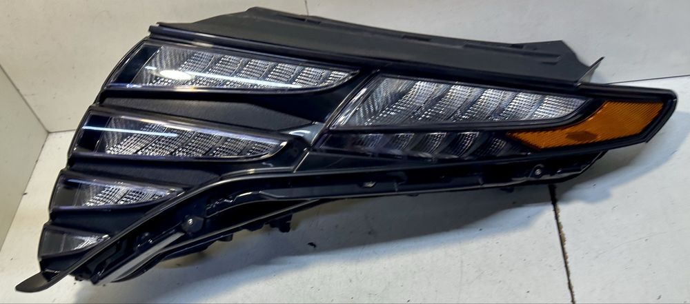фара левая Hyundai Tucson USA LED 2022 2023 2024 92207CW010