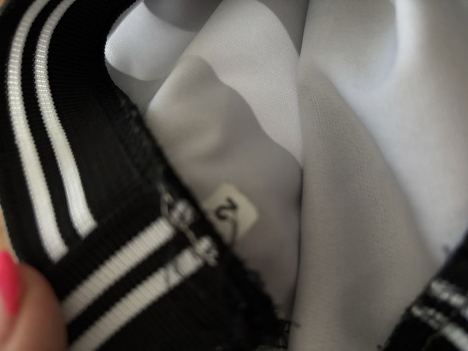Super bluzka sportowa jak i elegancka Cena promocyjna