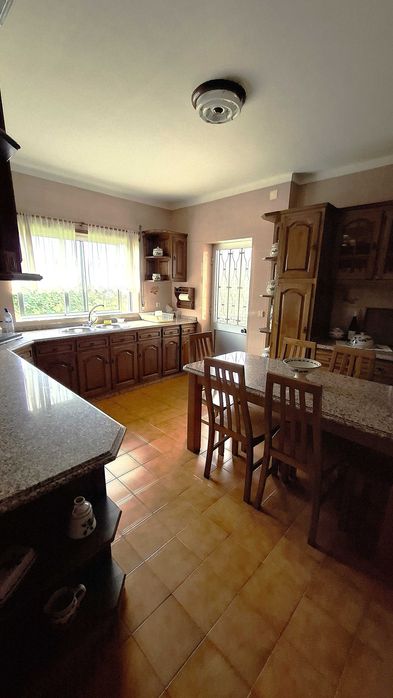 Moradia T4 independente na Lage, concelho de Vila Verde.