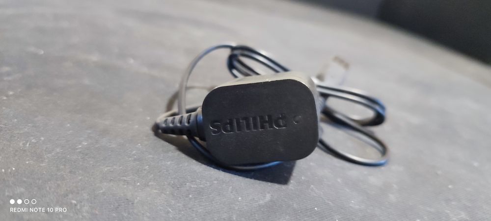 Vendo Carregador para Máquina de Barbear Philips Novo