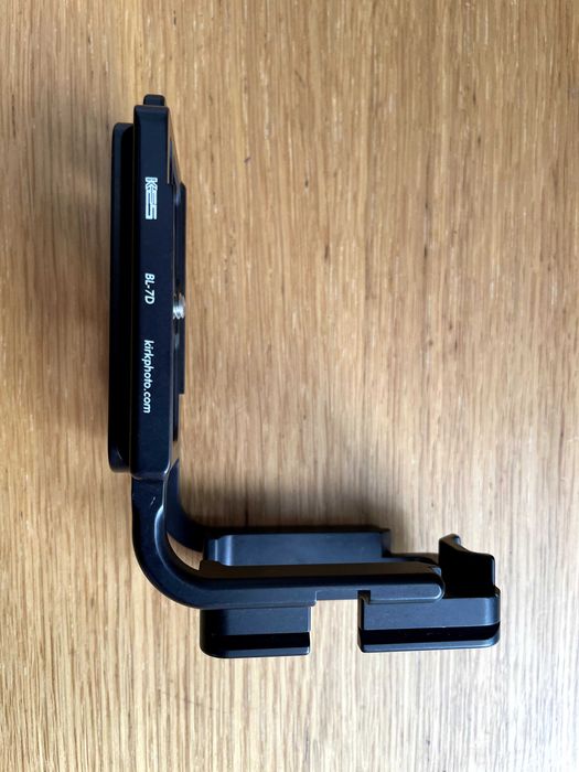 Camera Mount iShoot - L PlateKirk L-Bracket for Canon EOS 7D