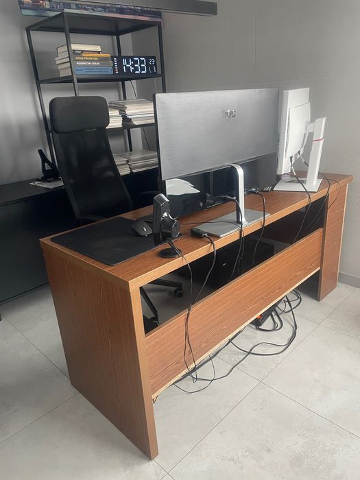 Oddam Biurko narożne, solidne