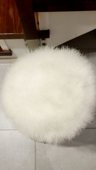 Toczek z piórek strusia