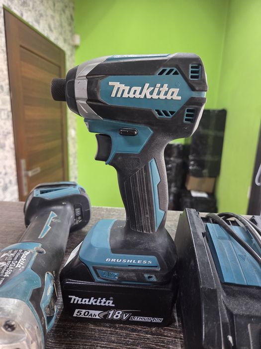 Zestaw Makita plus ładowarka