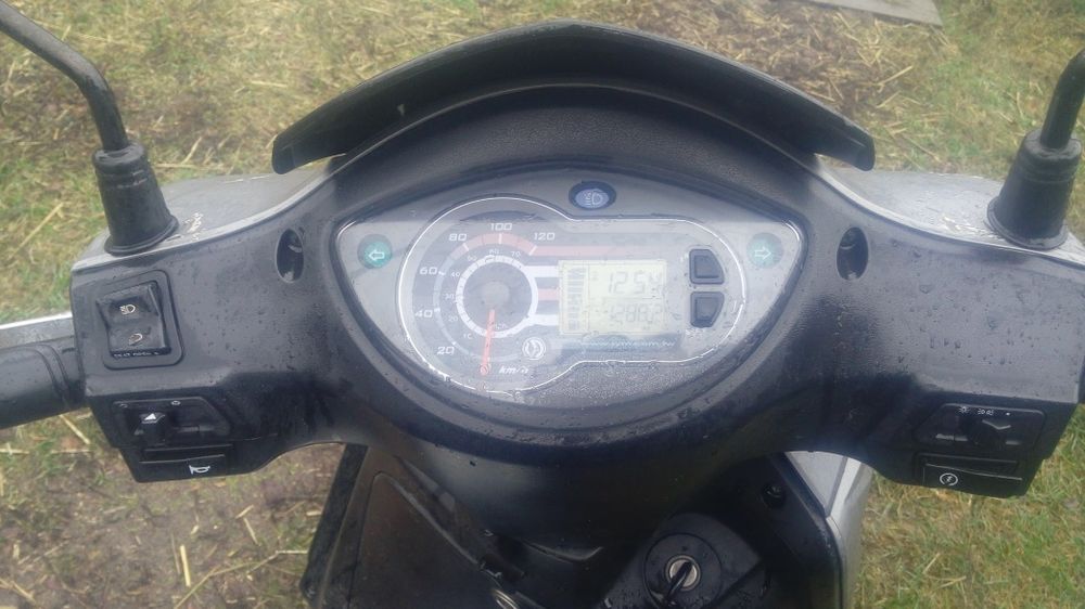 Продам скутер Symphony SR150 в хорошем состоянии