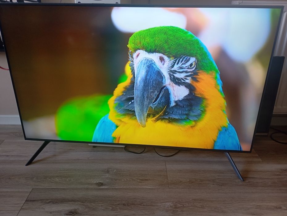 Telewizor Samsung  50 cali wifi 4K nowy pilot, SmartTv,  bezbramkowy, stan idealny z pakietem telewizji internetowej