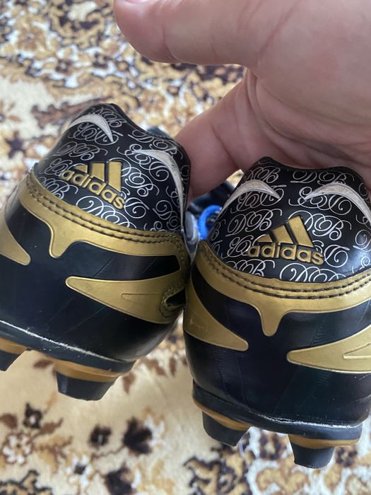 Кросівки бутси футбольні adidas 38 розмір