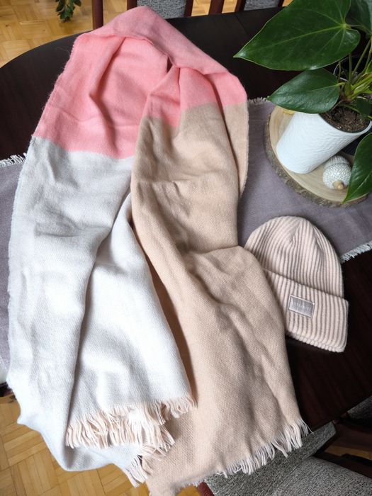 Zestaw czapka i szalik H&M beż róż