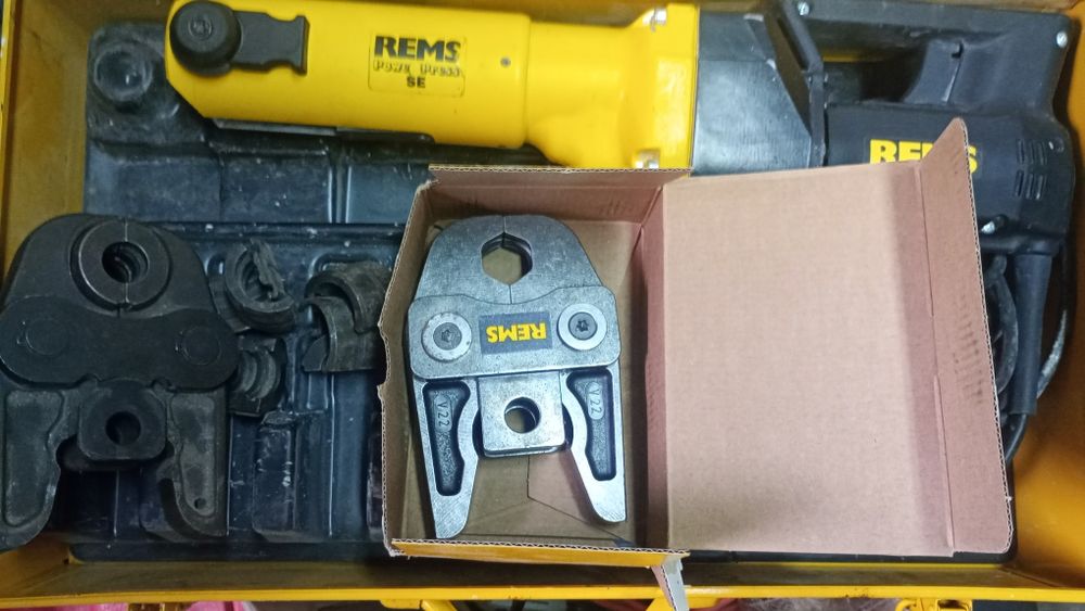 Zaciskarka praska Rems elektryczna