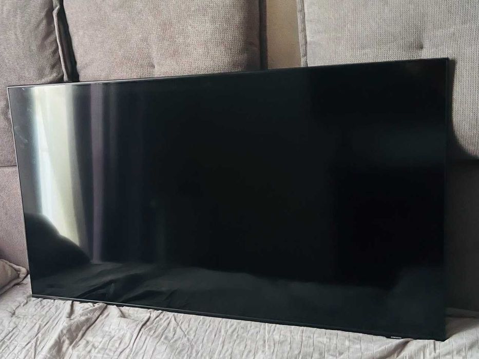 SAMSUNG LED телевізор/: UE50AU8000U (розбита матриця)