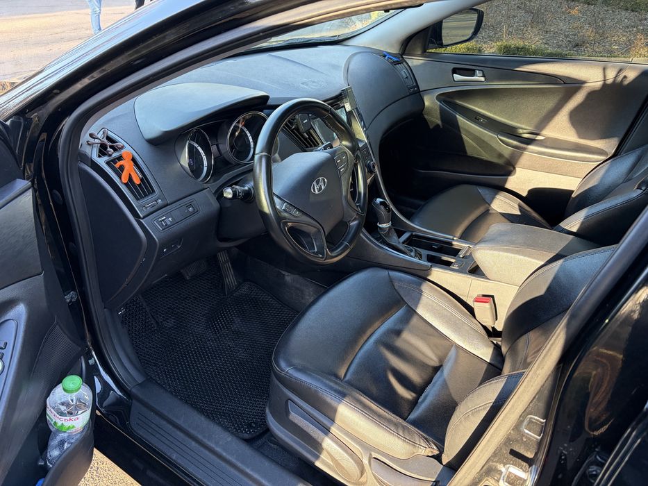 Hyundai Sonata TF