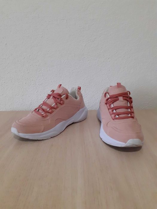 Ténis Calçado Guimarães N°39 NOVO